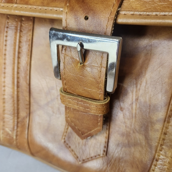 Vintage American Luggage Works Carry On Bag Leather Luggage 1975 - Picture 2 of 16